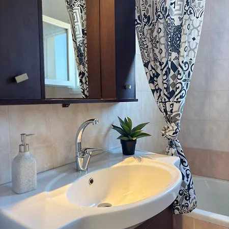 Apartment F&k House Kastania