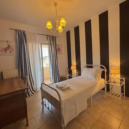 F&k House Kastania