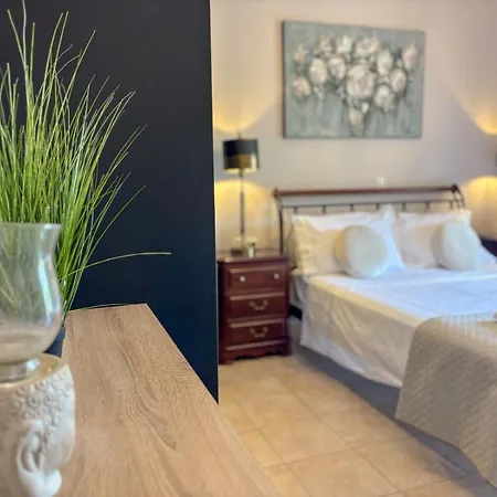 F&k House Kastania Apartman Alepú
